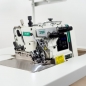Overlock 5 Faden 2 Nadel Nadeltransport ZOJE B9500T-38-02 SET mit Tisch - für leichte, mittlere und schwere Stoffe