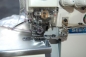 DY747F High Speed 4-Faden 2 Nadeln Overlock Kettelmaschine mit AC Motor und Nadelpositionierung Set